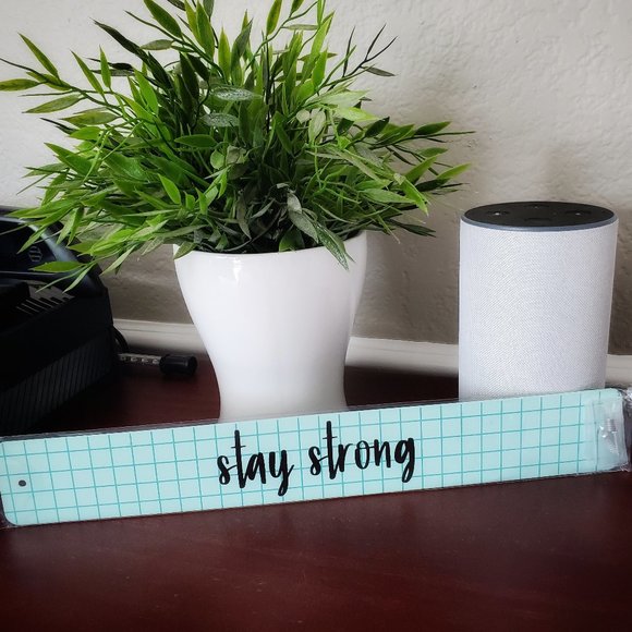 Stay Strong Motivational Metal Hanging Sign Plaque - Picture 3 of 10